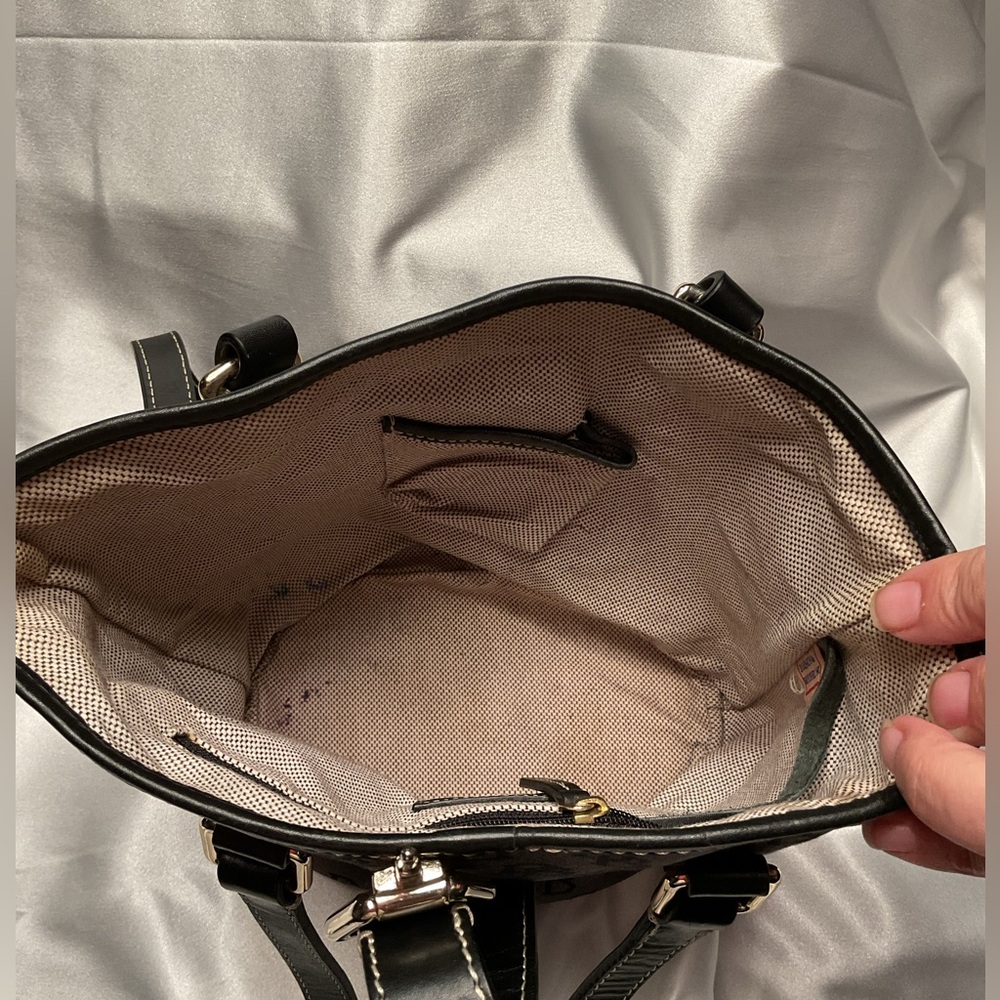 Dooney & Bourke grey/black monogram - Picture 5 of 12